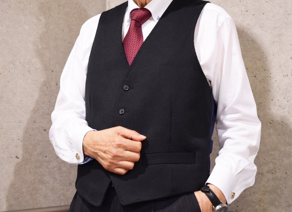 Black dyed vest | 黒染めベスト